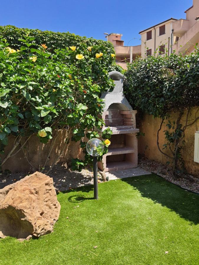Casa Azzurra Olbia Mare Apartment Exterior foto